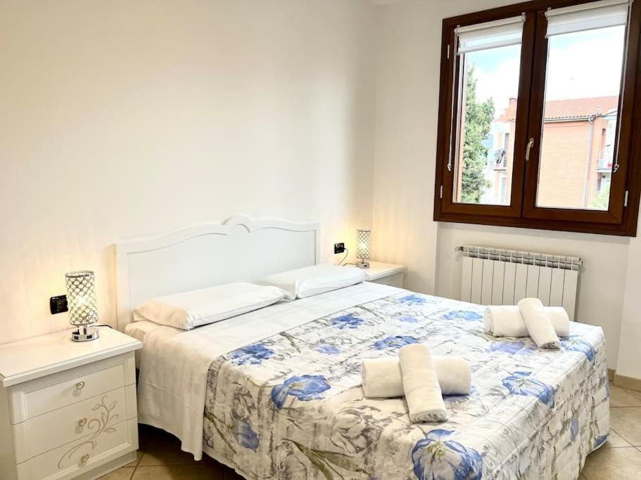 Apartamento Comfyspot Rosia Exterior foto