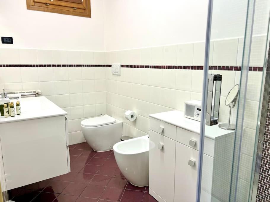 Apartamento Comfyspot Rosia Exterior foto