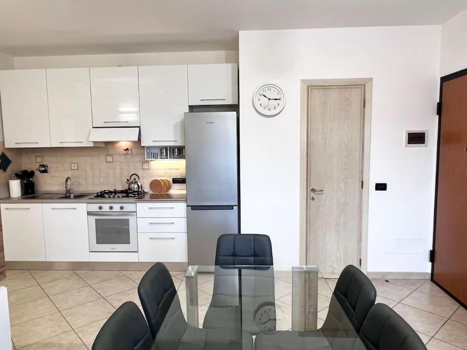 Apartamento Comfyspot Rosia Exterior foto