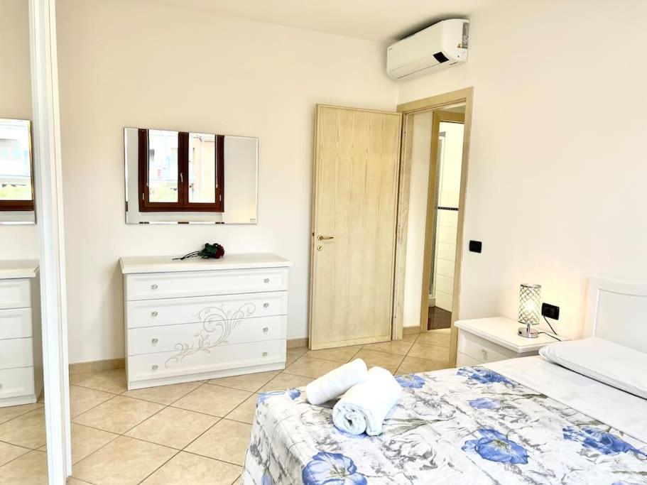 Apartamento Comfyspot Rosia Exterior foto