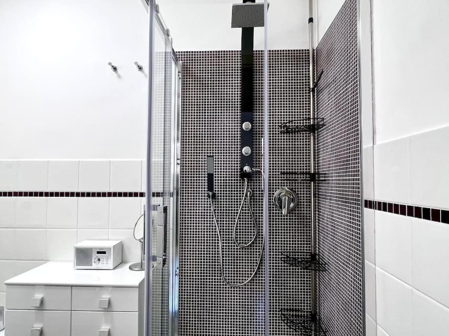Apartamento Comfyspot Rosia Exterior foto